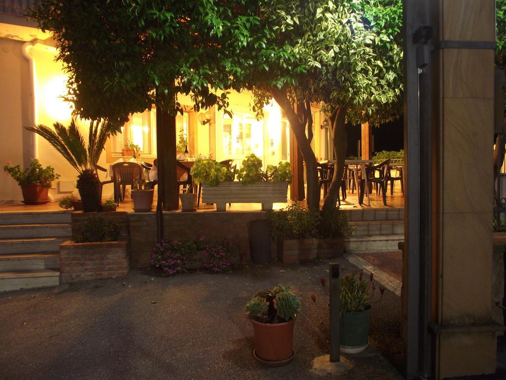 Hotel Ristorante Mosaici Piazza Armerina Luaran gambar