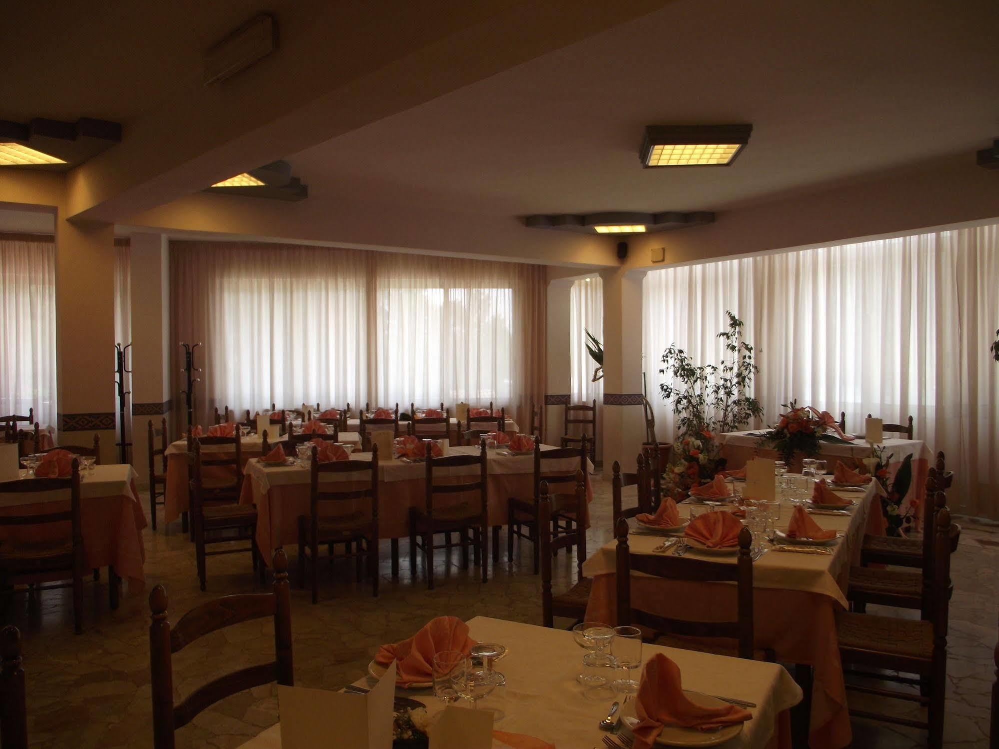 Hotel Ristorante Mosaici Piazza Armerina Luaran gambar