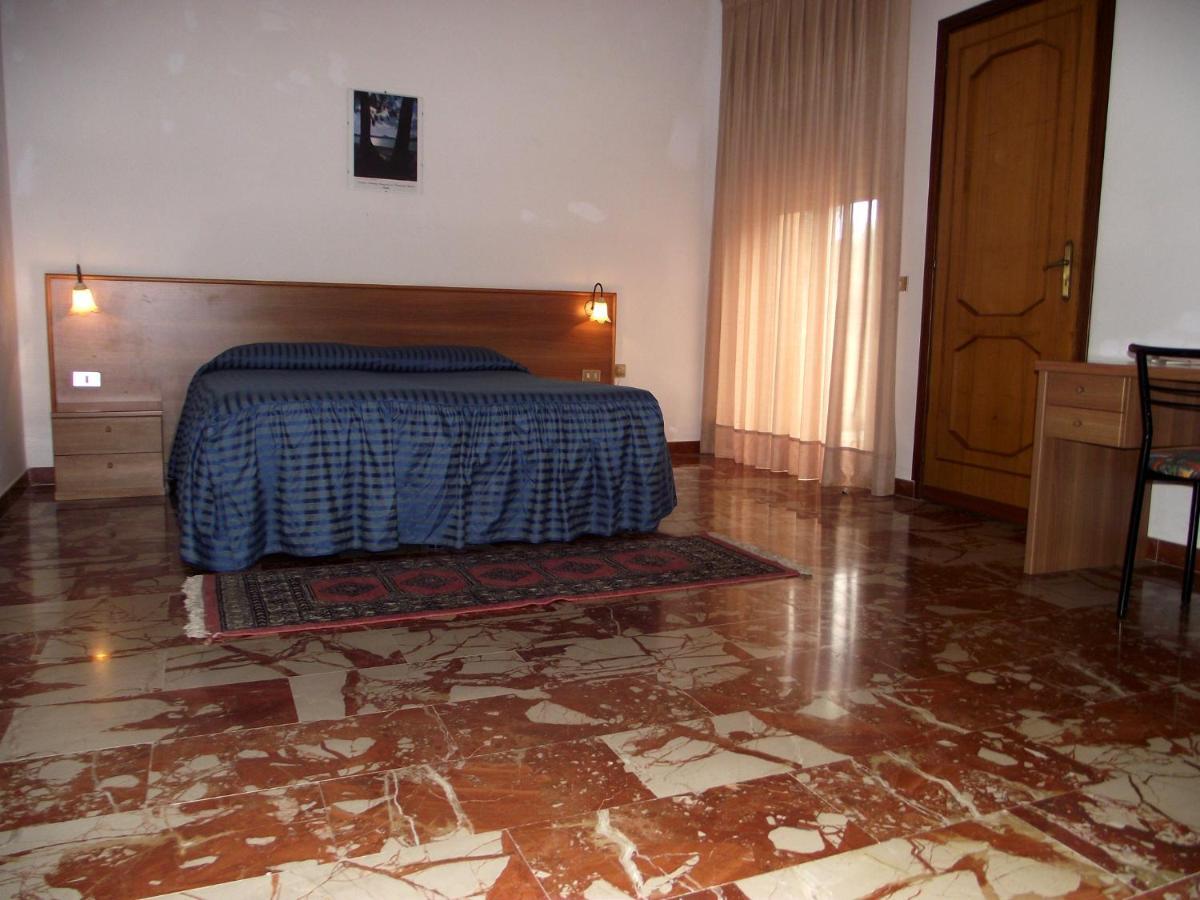 Hotel Ristorante Mosaici Piazza Armerina Bilik gambar